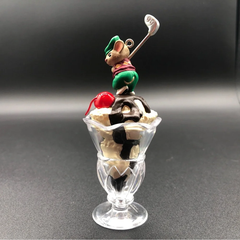Hallmark Keepsake‎ Ornament Dated 1999 Sundae Golfer Handcrafted Ornament